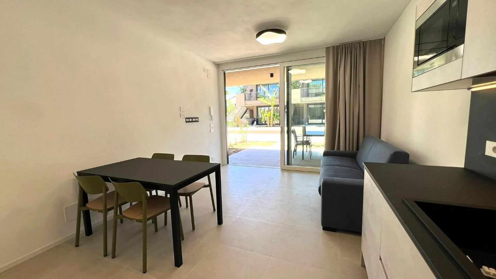 Sun Village Residence Con Piscina - Piazza Aurora - Adria Holiday Jesolo - Family Apartments Italy